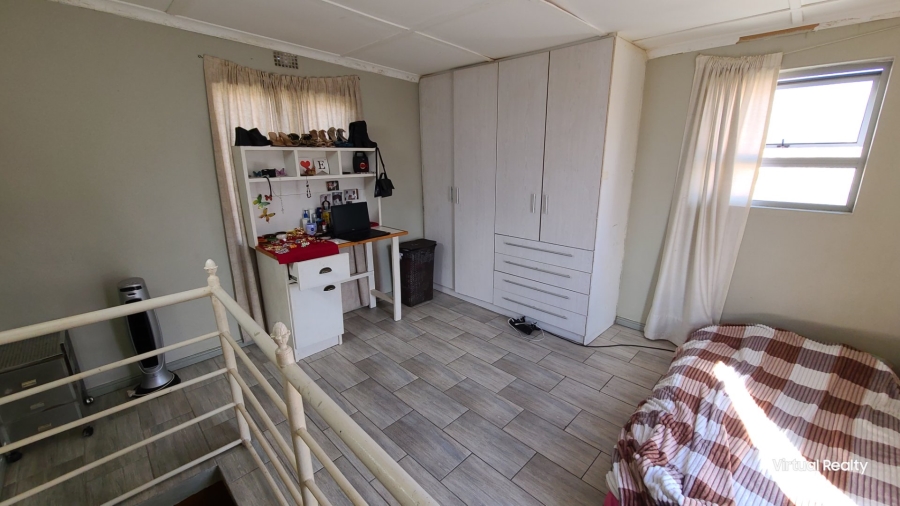2 Bedroom Property for Sale in Leiden Western Cape